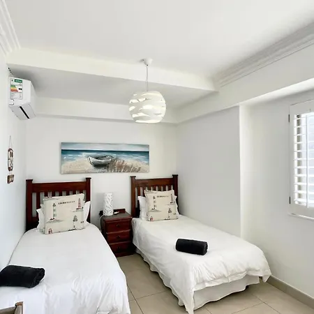 22 Bronze Beach 2 Bedroom Beach Front View Apartment Durban Exterior foto